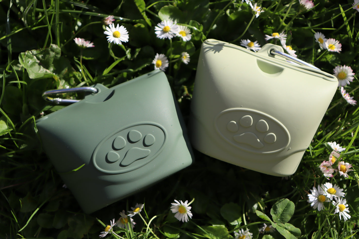 Magnetic Silicone Treat Pouch - Forest Green